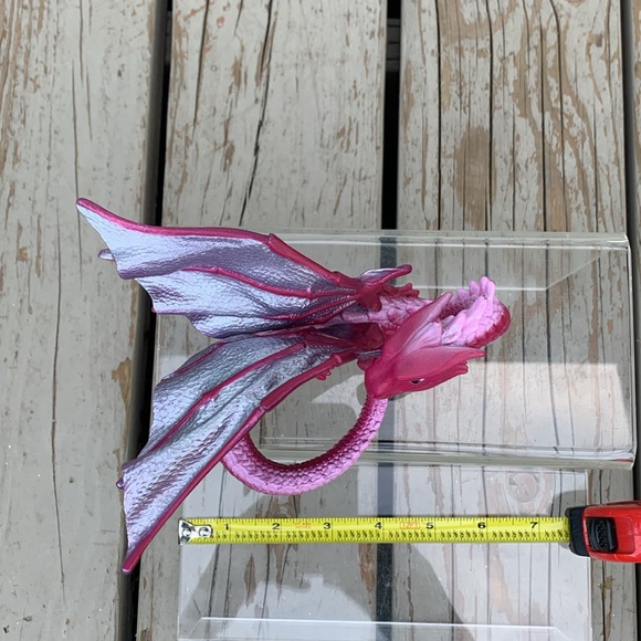 Pink red Love Dragon Safari 2016 - Picture 6 of 9